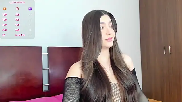alice-love1 online show from 05/13/26, 07:11