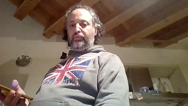 Snapshot of woww791 chatting on 10/24/25, 07:54 woww791 online show from 10/24/25, 07:54