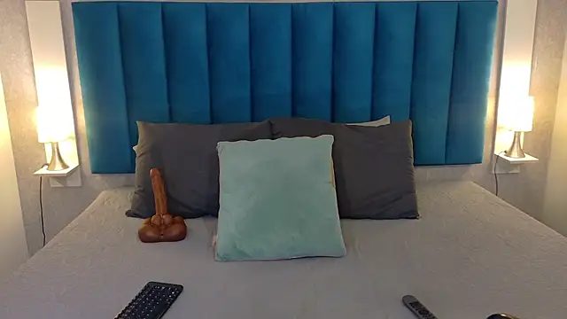 Snapshot of Madisonsmiith chatting on 06/16/26, 08:22 Madisonsmiith online show from 06/16/26, 08:22