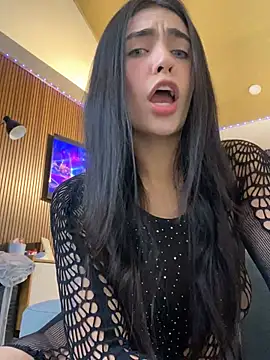 DaphneUwu online show from 02/07/26, 12:47