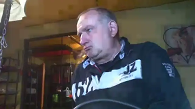 Snapshot of jeanlulu chatting on 10/28/25, 08:55 jeanlulu online show from 10/28/25, 08:55