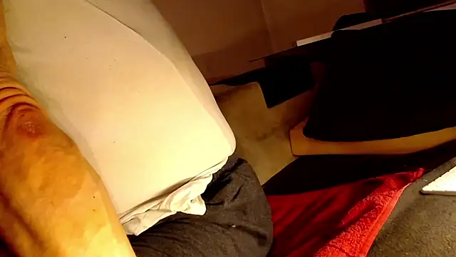 Snapshot of mike30nbg chatting on 01/14/25, 08:26 mike30nbg online show from 01/14/25, 08:26