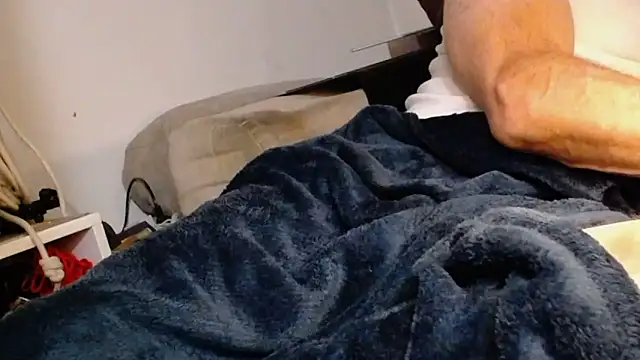 Snapshot of mike30nbg chatting on 01/27/25, 08:49 mike30nbg online show from 01/27/25, 08:49