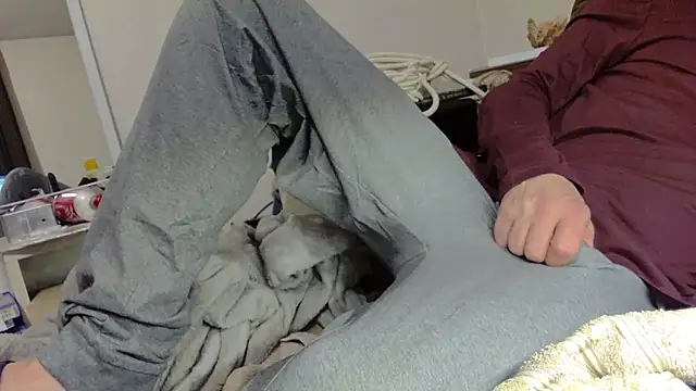 Snapshot of mike30nbg chatting on 10/10/25, 07:02 mike30nbg online show from 10/10/25, 07:02