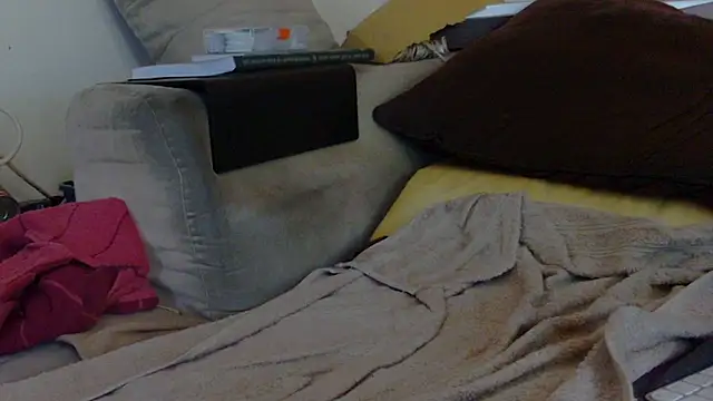 Snapshot of mike30nbg chatting on 11/15/25, 08:55 mike30nbg online show from 11/15/25, 08:55