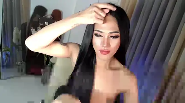 Snapshot of Ts-Glamourosa chatting on 03/11/25, 03:34 Ts-Glamourosa online show from 03/11/25, 03:34