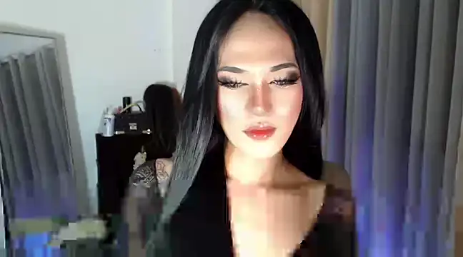 Snapshot of Ts-Glamourosa chatting on 03/15/25, 03:37 Ts-Glamourosa online show from 03/15/25, 03:37