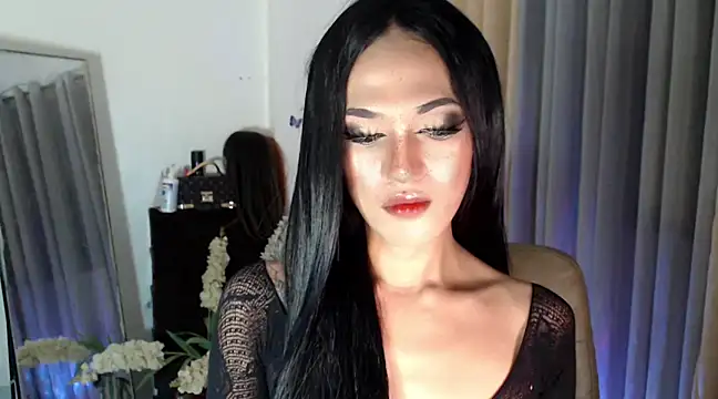 Snapshot of Ts-Glamourosa chatting on 03/15/25, 06:43 Ts-Glamourosa online show from 03/15/25, 06:43