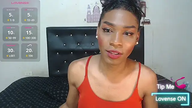 Snapshot of NAHOMMY_SEXY chatting on 09/21/25, 05:20 NAHOMMY SEXY online show from 09/21/25, 05:20
