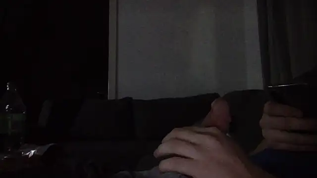 MontanaHamburg online show from 12/22/24, 04:38