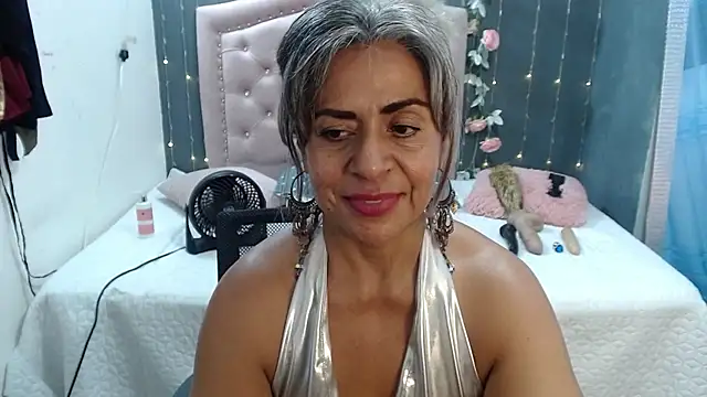 Snapshot of lalisha_96 chatting on 02/20/25, 07:41 lalisha 96 online show from 02/20/25, 07:41