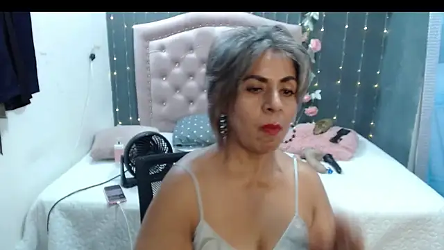 Snapshot of lalisha_96 chatting on 02/22/25, 09:04 lalisha 96 online show from 02/22/25, 09:04