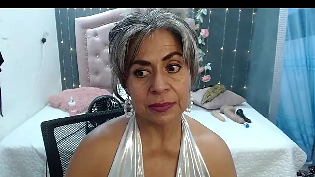 Snapshot of lalisha_96 chatting on 02/27/25, 12:21 lalisha 96 online show from 02/27/25, 12:21