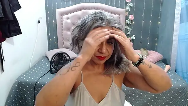 Snapshot of lalisha_96 chatting on 03/15/25, 03:18 lalisha 96 online show from 03/15/25, 03:18