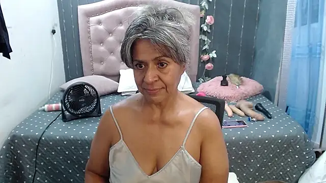 Snapshot of lalisha_96 chatting on 03/19/25, 02:16 lalisha 96 online show from 03/19/25, 02:16