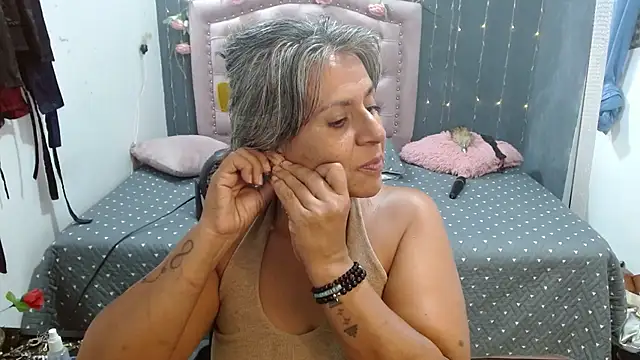 Snapshot of lalisha_96 chatting on 09/21/25, 03:19 lalisha 96 online show from 09/21/25, 03:19