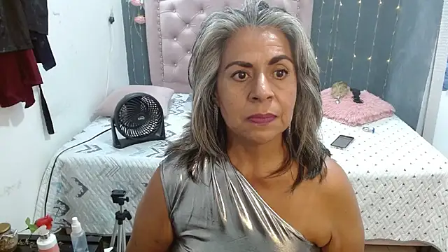 Snapshot of lalisha_96 chatting on 10/16/25, 11:39 lalisha 96 online show from 10/16/25, 11:39