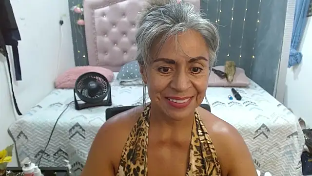 Snapshot of lalisha_96 chatting on 11/29/25, 12:02 lalisha 96 online show from 11/29/25, 12:02