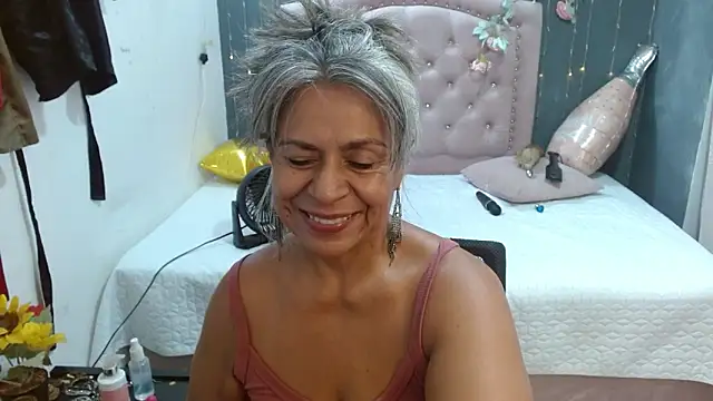 Snapshot of lalisha_96 chatting on 05/01/26, 12:59 lalisha 96 online show from 05/01/26, 12:59
