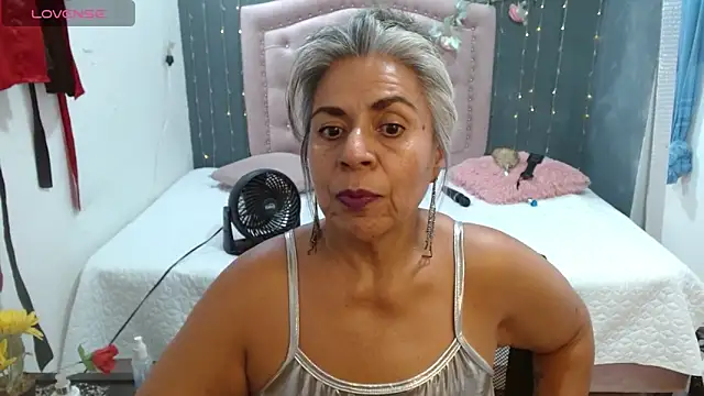 Snapshot of lalisha_96 chatting on 06/03/26, 11:21 lalisha 96 online show from 06/03/26, 11:21