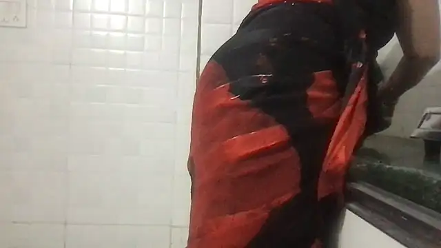 Snapshot of Riyasingh9 chatting on 02/22/25, 12:40 Riyasingh9 online show from 02/22/25, 12:40