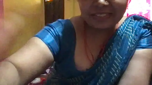 Snapshot of Riyasingh9 chatting on 09/19/25, 03:52 Riyasingh9 online show from 09/19/25, 03:52