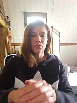 Lina lou4 online show from 02/13/25, 12:00