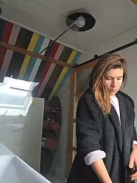 Lina lou4 online show from 11/19/25, 08:47