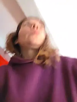 Lina lou4 online show from 03/15/26, 09:04