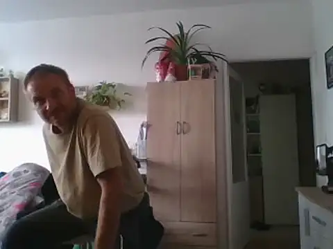 82liska online show from 09/17/25, 12:07