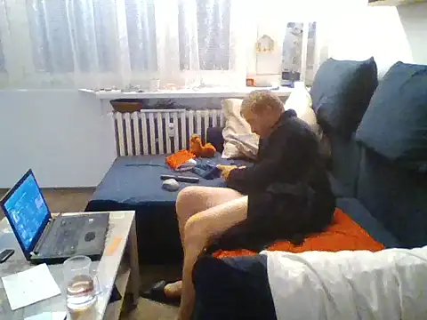 Snapshot of 82liska chatting on 06/10/26, 07:35 82liska online show from 06/10/26, 07:35