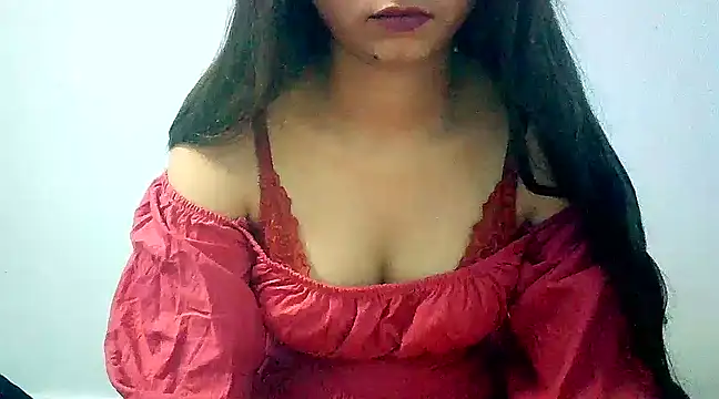 Snapshot of lovelydesi21 chatting on 02/14/25, 07:49 lovelydesi21 online show from 02/14/25, 07:49