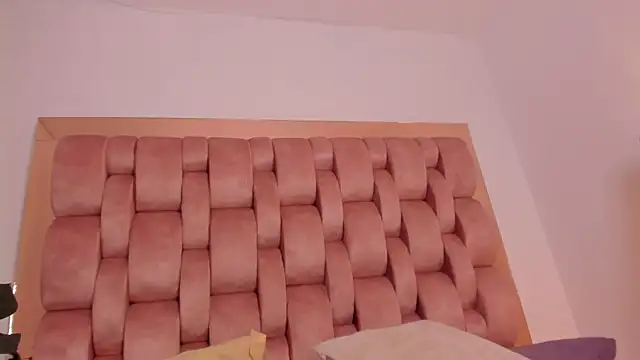 Snapshot of swt_kahia chatting on 11/28/25, 08:33 swt kahia online show from 11/28/25, 08:33