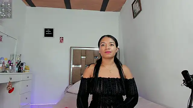 Snapshot of kendall-ewers chatting on 10/01/25, 12:27 kendall-ewers online show from 10/01/25, 12:27