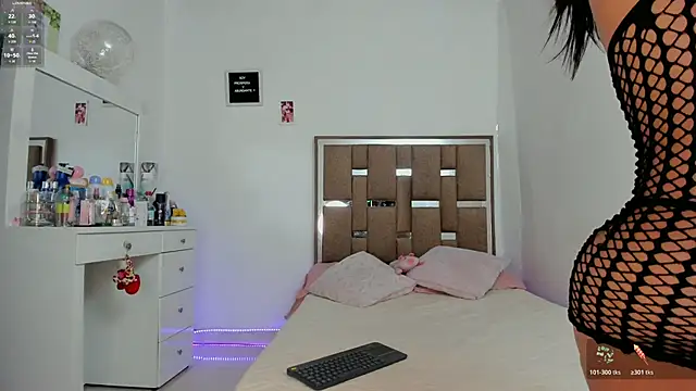 Snapshot of kendall-ewers chatting on 11/07/25, 12:10 kendall-ewers online show from 11/07/25, 12:10