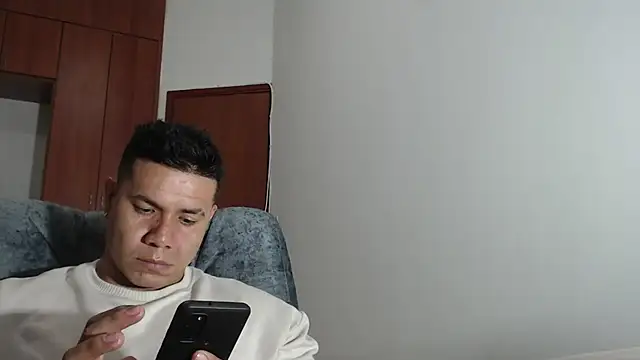 alessandromancini92 online show from 11/07/25, 01:49