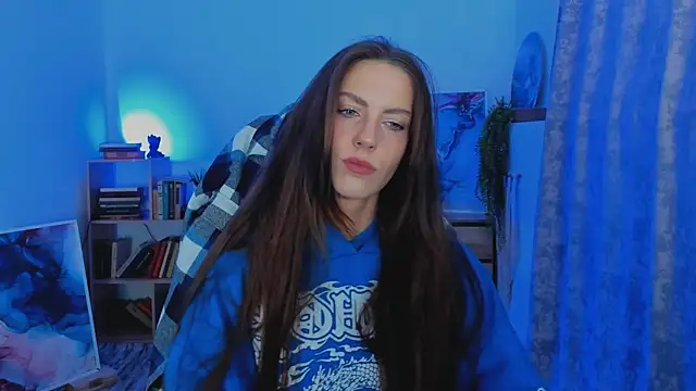 Snapshot of EmilyWilden chatting on 10/01/25, 08:20 EmilyWilden online show from 10/01/25, 08:20
