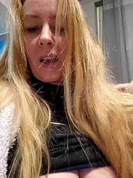 VictoriaMiami online show from 12/08/24, 12:40