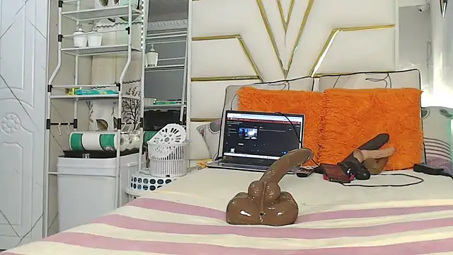 SexyyNana online show from 04/10/26, 02:50