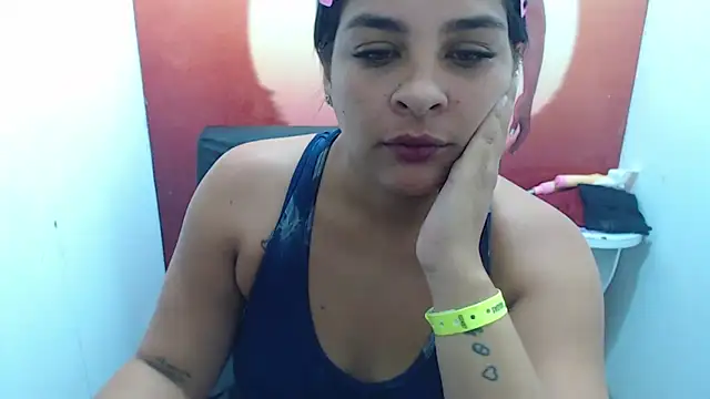 Laura hottt online show from 10/03/25, 05:10