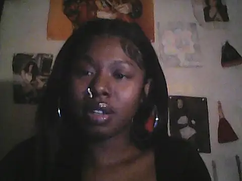 Snapshot of TinyBlazian901 chatting on 03/21/25, 06:49 TinyBlazian901 online show from 03/21/25, 06:49