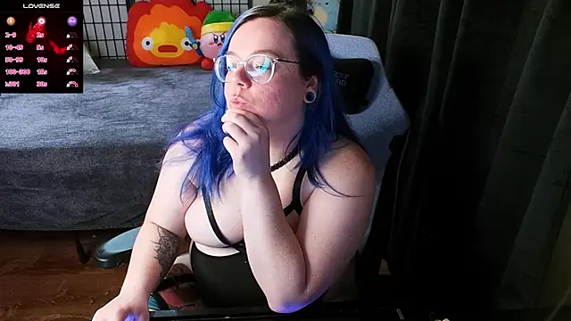 Snapshot of KiraSpitQueen chatting on 01/31/25, 05:19 KiraSpitQueen online show from 01/31/25, 05:19