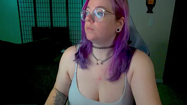 KiraSpitQueen online show from 11/20/25, 06:07