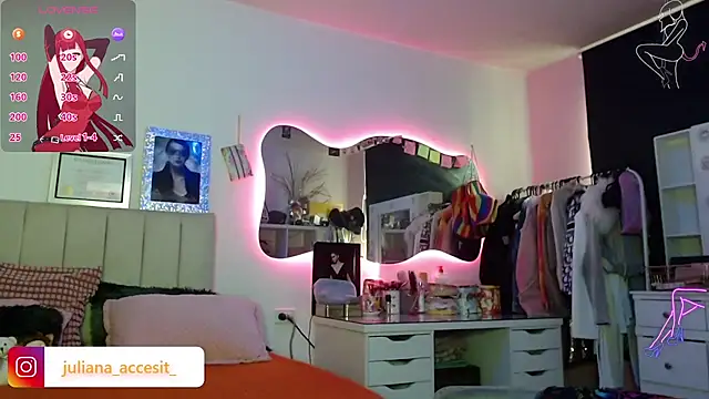 Snapshot of caroline_cossei chatting on 02/03/26, 01:38 caroline cossei online show from 02/03/26, 01:38