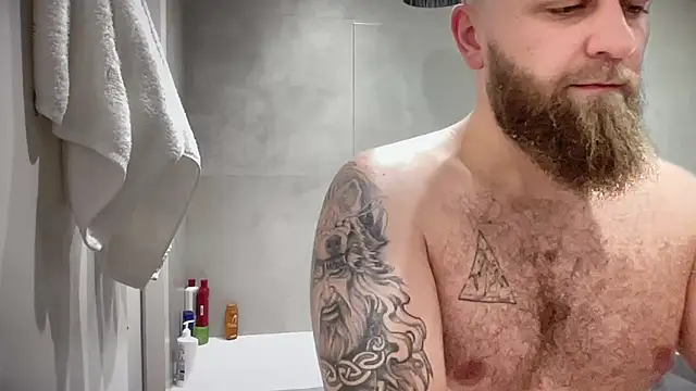 Bear bear  online show from 11/05/25, 08:58