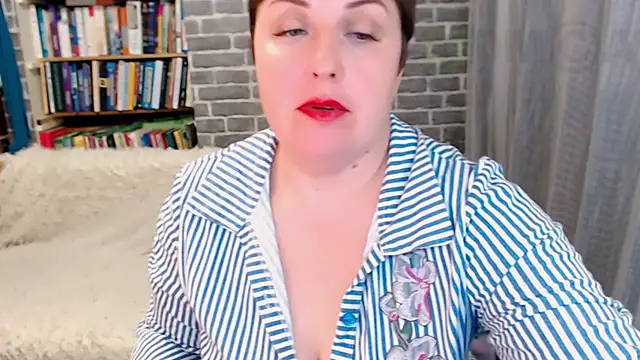 Rainbow lady online show from 10/24/25, 03:36