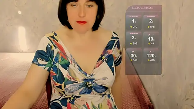 Snapshot of Rainbow_lady chatting on 06/25/26, 04:01 Rainbow lady online show from 06/25/26, 04:01