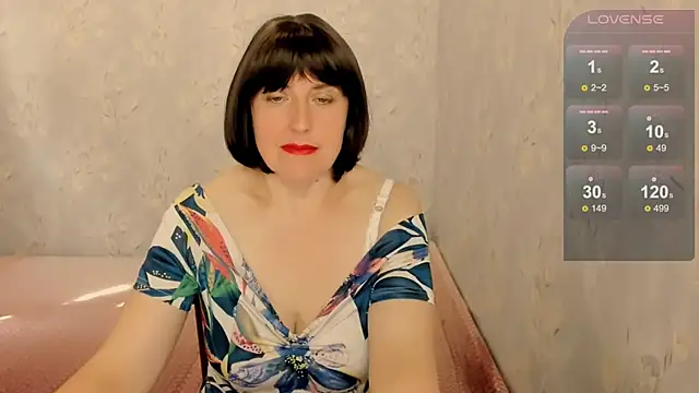 Snapshot of Rainbow_lady chatting on 06/25/26, 05:12 Rainbow lady online show from 06/25/26, 05:12