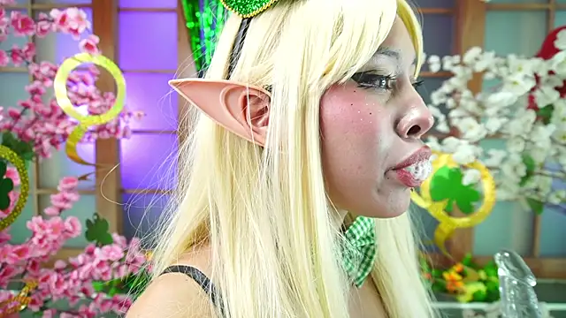 Snapshot of miss__maria chatting on 03/17/25, 06:00 miss maria online show from 03/17/25, 06:00