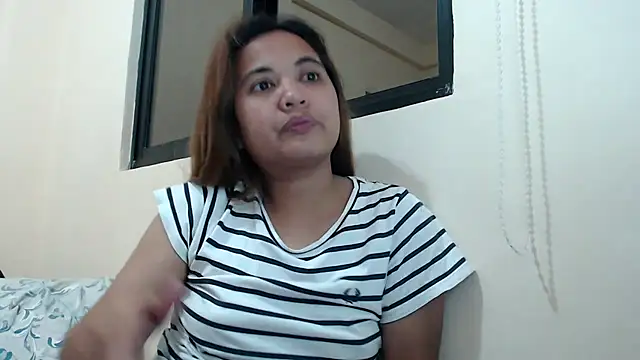 xTheLastVIRGINx online show from 11/21/25, 02:49